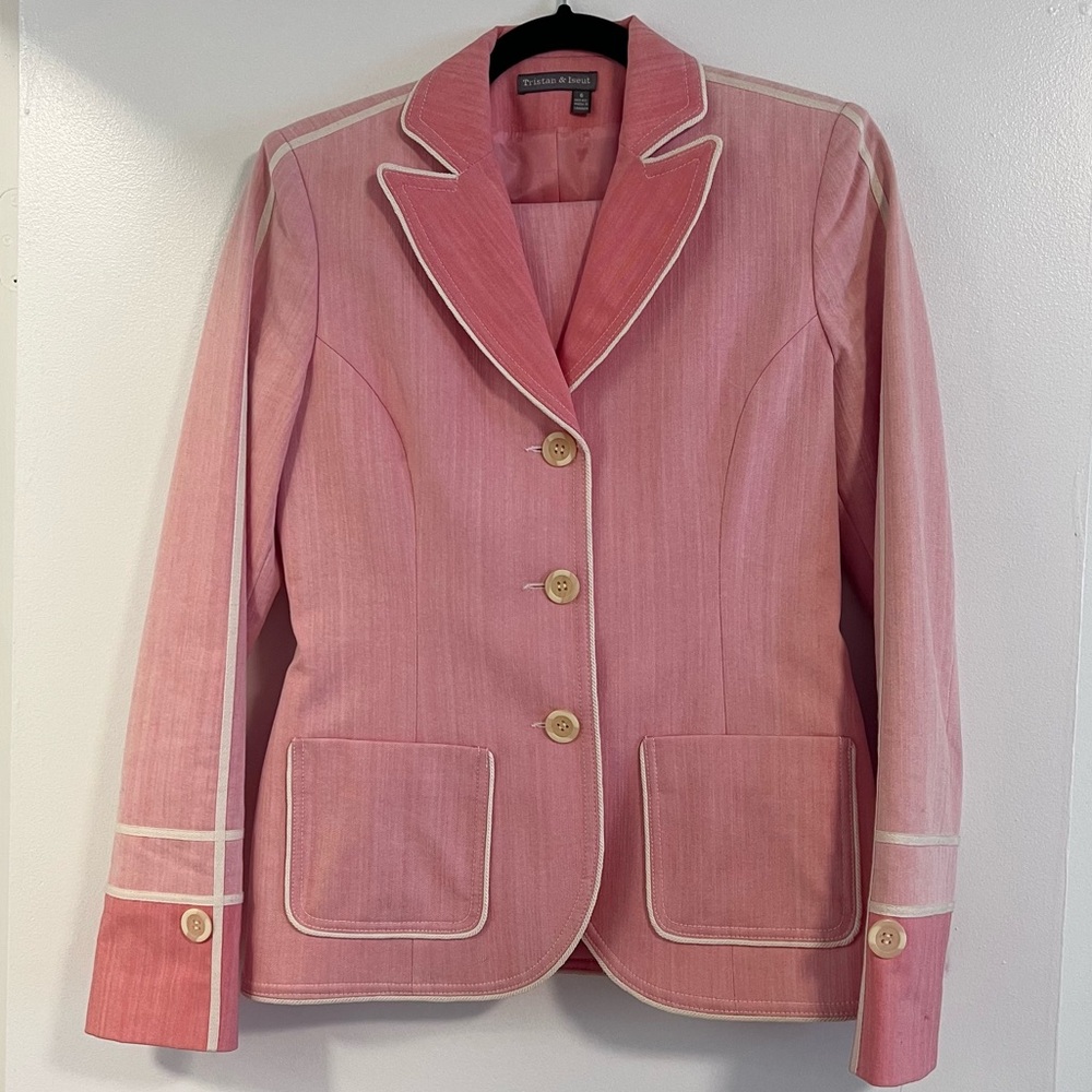 MADE IN CANADA! Tristan & Iseut Women's Pink Blazer & Skirt Suit
